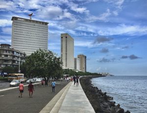 Mumbai man returns ₹80,000 wallet he found — owner turned out to be a street vendor