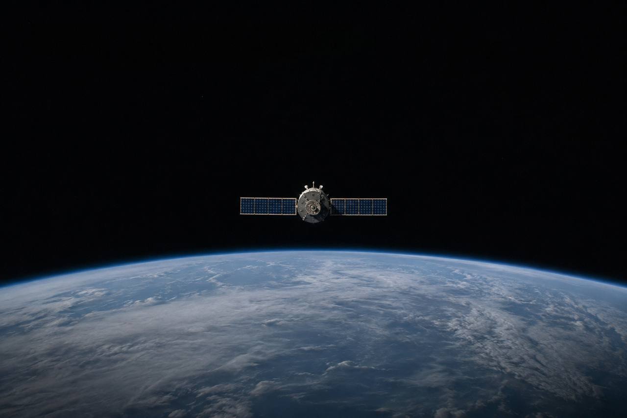 CO2 Cools the Thermosphere, Putting 9,000+ Satellites at Greater Collision Risk