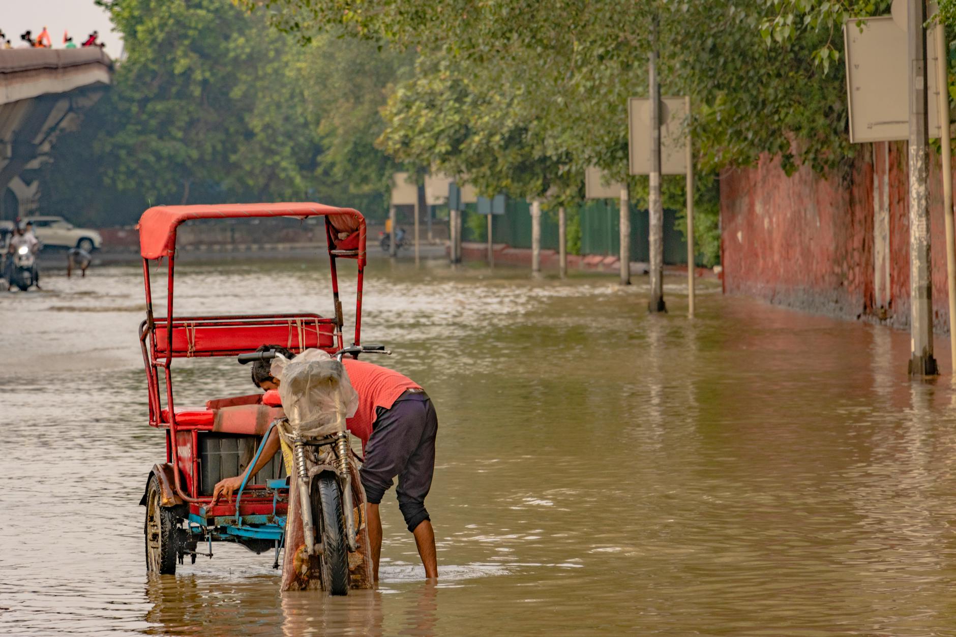 IMD Issued Yellow Alert for Delhi as Thunderstorms Run Through May 15